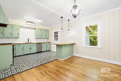 2566 Riverside Drive, Mobile, AL 36605 - Photo 13