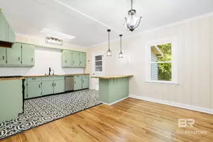 2566 Riverside Dr, Mobile, AL 36605 - Photo 13