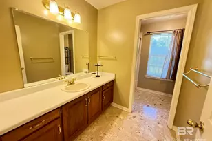 7045 Remington Park Ct, Mobile, AL 36618 - Photo 17