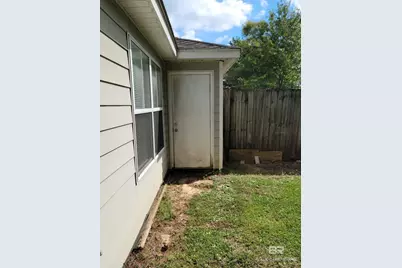 18390 W Hammond Street #B, Robertsdale, AL 36567 - Photo 13
