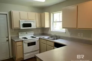 18390 W Hammond St, Robertsdale, AL 36567 - Photo 5