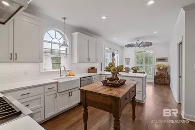 303 South Drive, Fairhope, AL 36532 - Photo 9