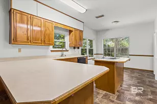 801 Highpoint Cir, Mobile, AL 36693 - Photo 7