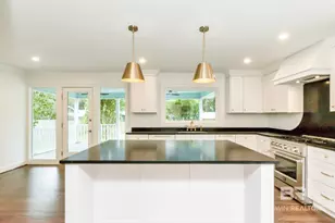 216 Pinecrest Ln, Fairhope, AL 36532 - Photo 15