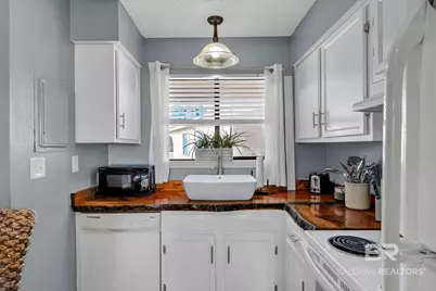 930 West Beach Boulevard #UNIT 203, Gulf Shores, AL 36542 - Photo 9