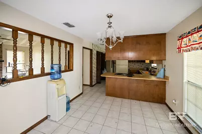 305 S Greenbriar Circle, Daphne, AL 36526 - Photo 9
