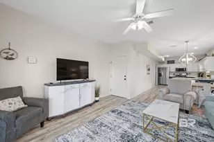 1372 W Beach Blvd, Gulf Shores, AL 36542 - Photo 11