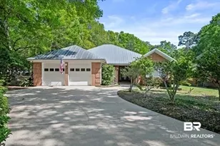 608 Bon Secour St, Fairhope, AL 36532 - Photo 1