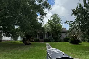502 E Myrtle Ave, Foley, AL 36535 - Photo 1