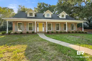 728 Spring Station Rd, Mobile, AL 36609 - Photo 1