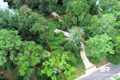 104 Laurel Avenue, Fairhope, AL 36532 - Photo 1