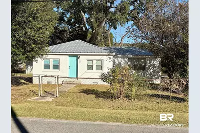605 S White Avenue, Bay Minette, AL 36507 - Photo 1