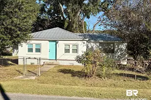 605 S White Ave, Bay Minette, AL 36507 - Photo 1