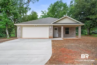 303 N Dobson Avenue, Bay Minette, AL 36507 - Photo 1