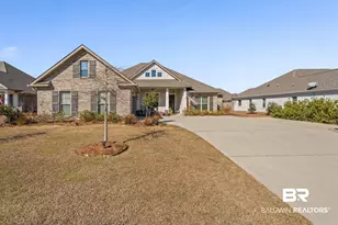 817 Vulpes Ave, Fairhope, AL 36532 - Photo 1