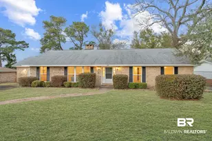 137 Fairway Dr, Daphne, AL 36526 - Photo 1