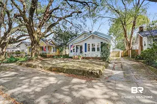 136 Florence Pl, Mobile, AL 36607 - Photo 1