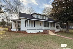 401 Hall Ave, Bay Minette, AL 36507 - Photo 1