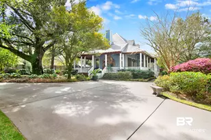 702 Fairhope Ave, Fairhope, AL 36532 - Photo 1