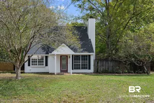 19331 Oak Hillcrest Dr, Robertsdale, AL 36567 - Photo 1