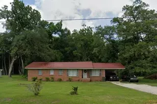 1305 Oak St, Daphne, AL 36526 - Photo 1