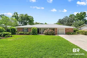 10 Paddock Dr, Fairhope, AL 36532 - Photo 1