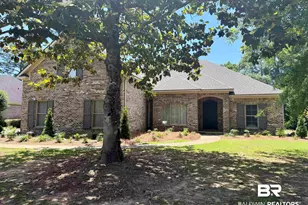 318 Cumberland Rd, Fairhope, AL 36532 - Photo 1