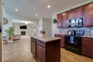 4239 Silver Oak Wy, Dayton, OH 45424 - Photo 9