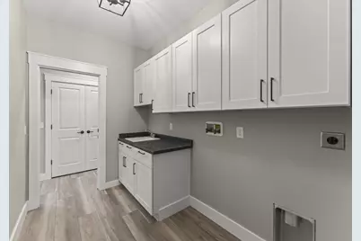 755 W Bentley Circle, Troy, OH 45373 - Photo 31