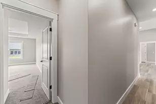 755 W Bentley Cir, Troy, OH 45373 - Photo 21