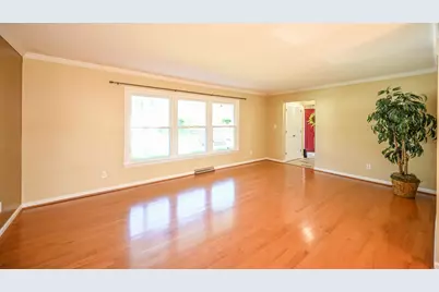 2540 Rebecca Drive, Springfield, OH 45503 - Photo 7