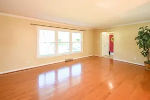 2540 Rebecca Dr, Springfield, OH 45503 - Photo 7