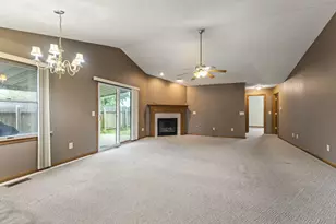 2930 Delaware Cir, Piqua, OH 45356 - Photo 11