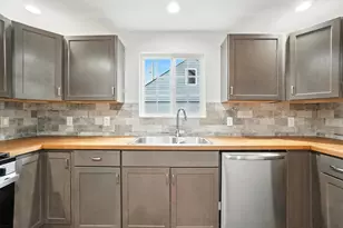 165 Frebis Ave, Columbus, OH 43206 - Photo 9