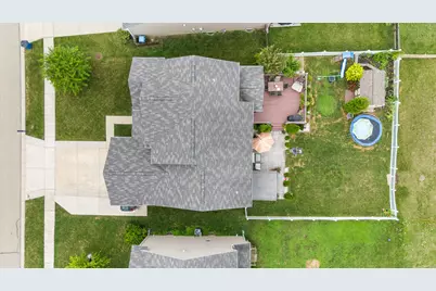 4146 Spicebush Drive, Tipp City, OH 45371 - Photo 7