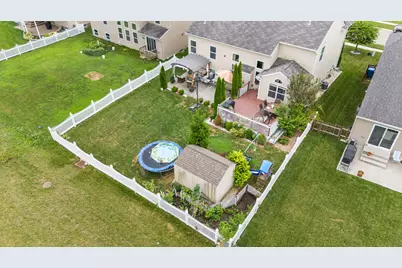 4146 Spicebush Drive, Tipp City, OH 45371 - Photo 9