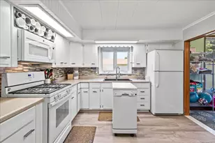 1236 S Detroit St, Bellefontaine, OH 43311 - Photo 17