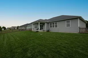 720 Sherwood Dr, Troy, OH 45373 - Photo 31