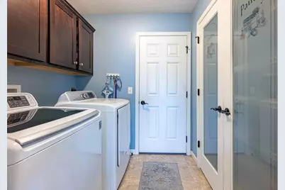 720 Sherwood Drive, Troy, OH 45373 - Photo 11