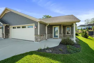 107 Willows, Bellefontaine, OH 43311 - Photo 1
