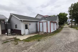 208 Market St, Rockford, OH 45882 - Photo 11