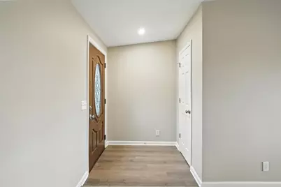 136 E Broadway Street, Urbana, OH 43078 - Photo 7