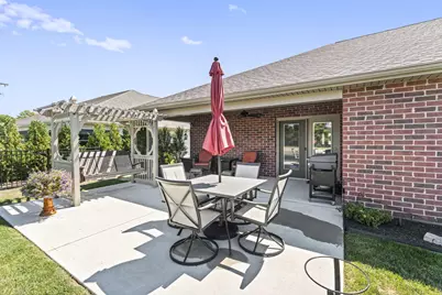 813 W Bentley Circle, Troy, OH 45373 - Photo 41