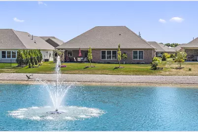 813 W Bentley Circle, Troy, OH 45373 - Photo 3