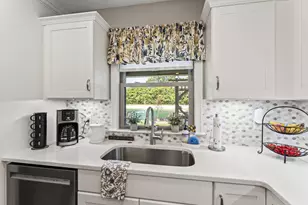 813 W Bentley Cir, Troy, OH 45373 - Photo 9