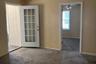 911 Cleveland Ave, Saint Marys, OH 45885 - Photo 3