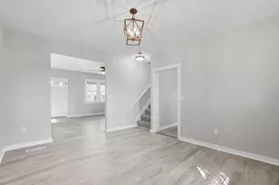 210 N Oakley Ave, Columbus, OH 43204 - Photo 7