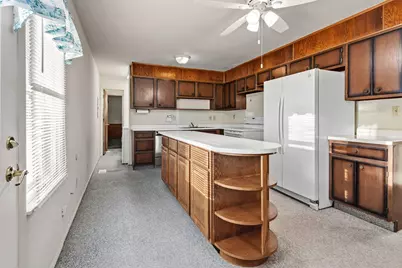 806 Candlewood Boulevard, Piqua, OH 45356 - Photo 11