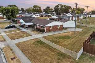 806 Candlewood Blvd, Piqua, OH 45356 - Photo 3