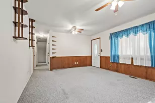 806 Candlewood Blvd, Piqua, OH 45356 - Photo 9